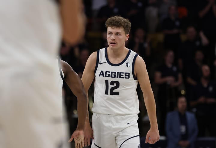 MBB Preview: Utah State Eyeing Charleston Classic Crown Against Davidson