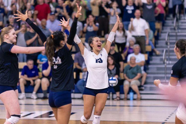 Volleyball Surges In Five-Game Winning Streak